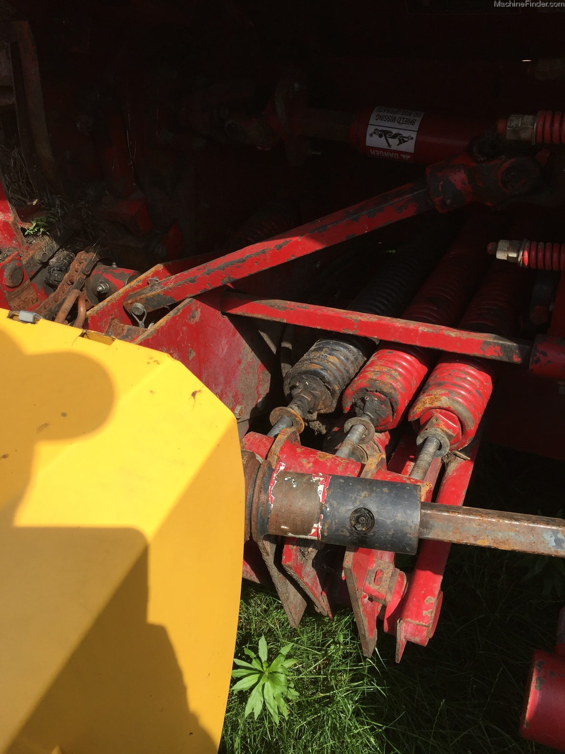 2001 New Holland FP240 Image 7