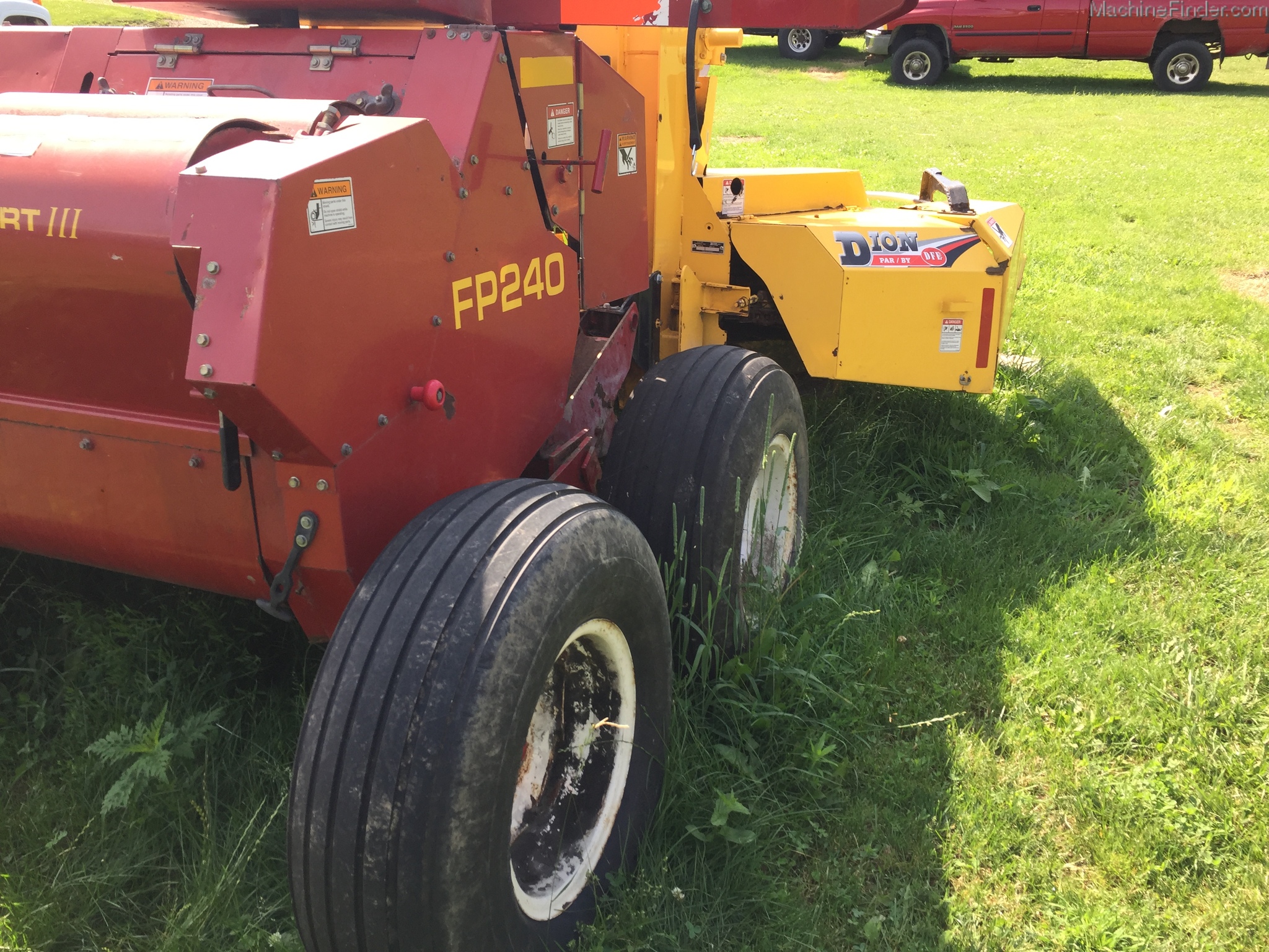 2001 New Holland FP240 Image 4