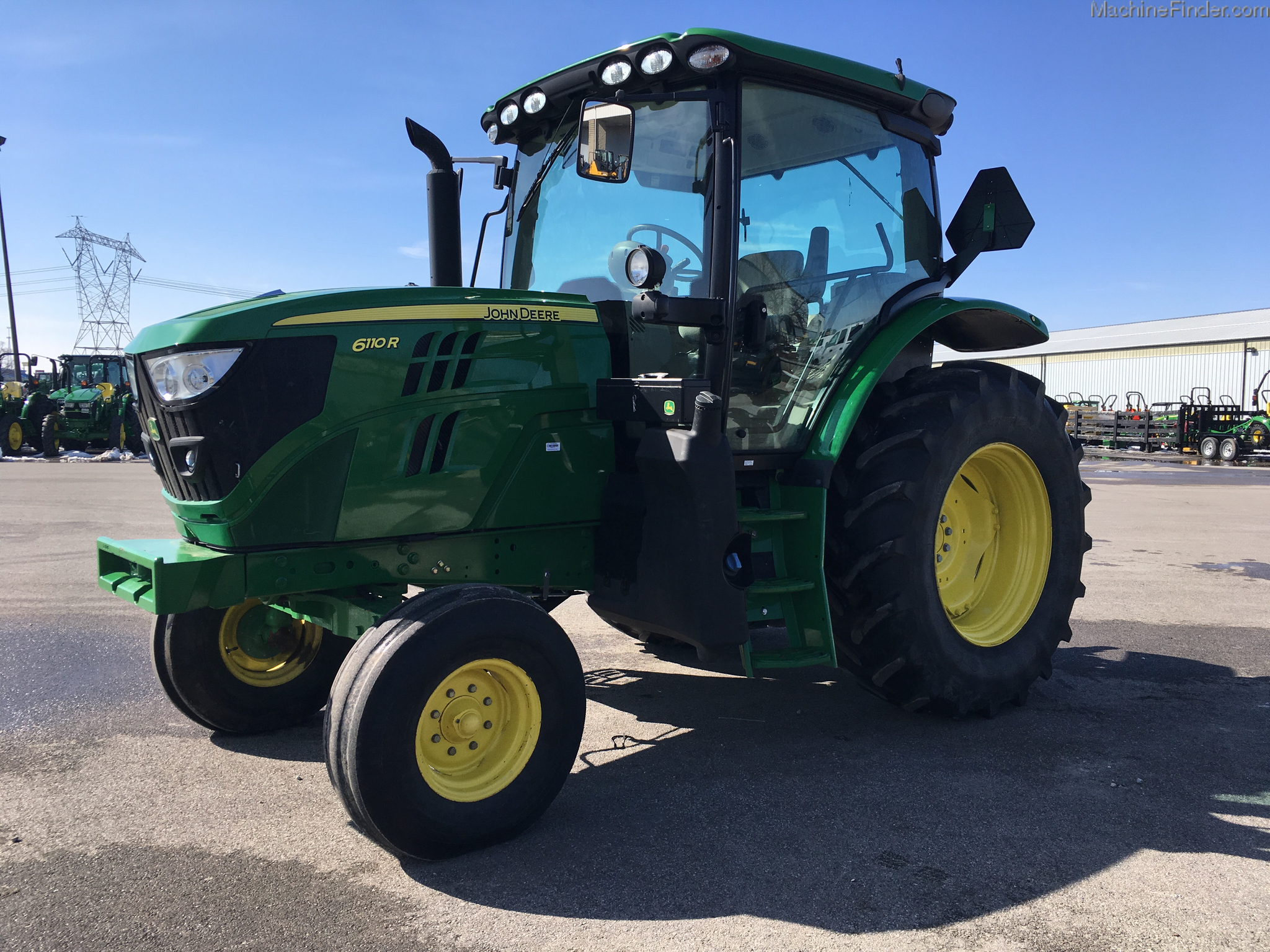 2015 John Deere 6110R Image 4