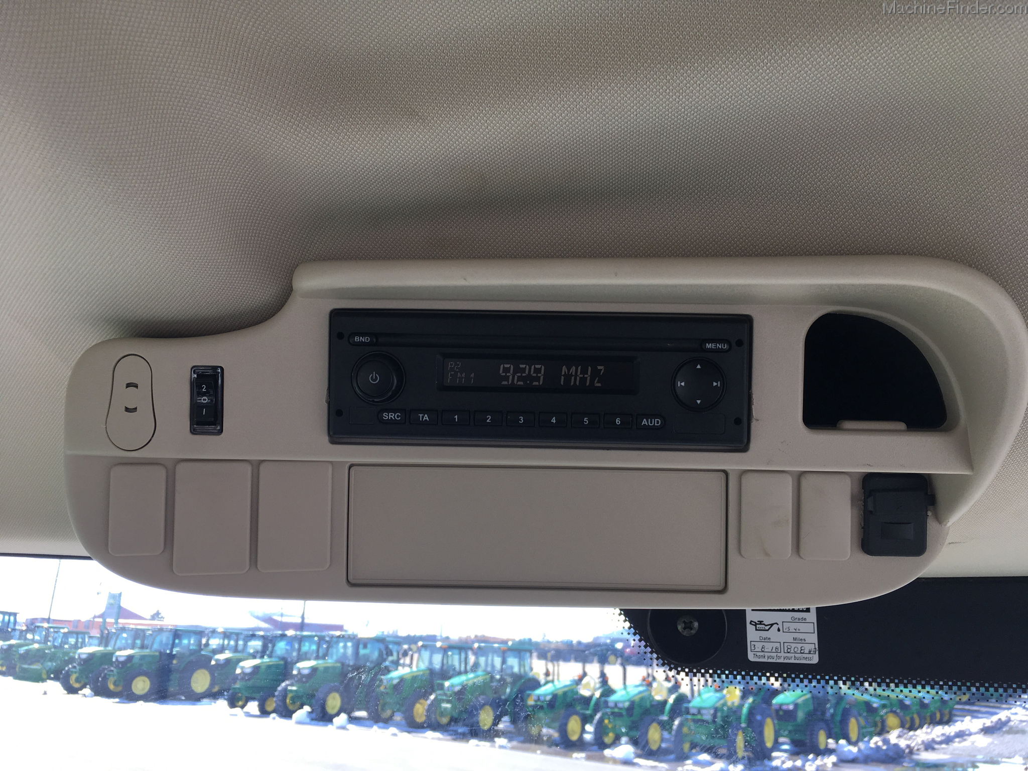 2015 John Deere 6110R Image 9