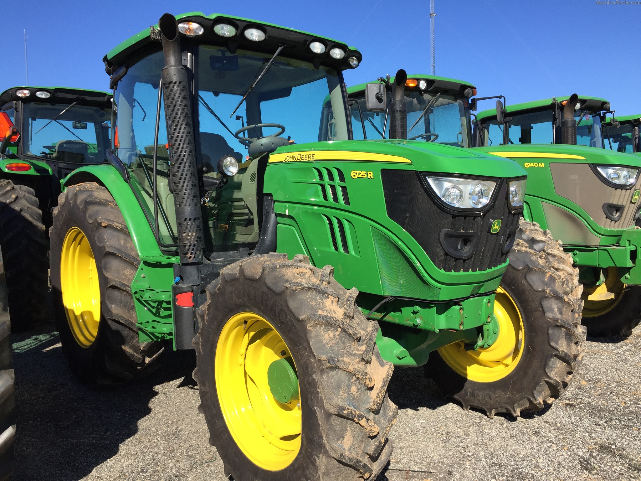 2013 John Deere 6125R Image 1