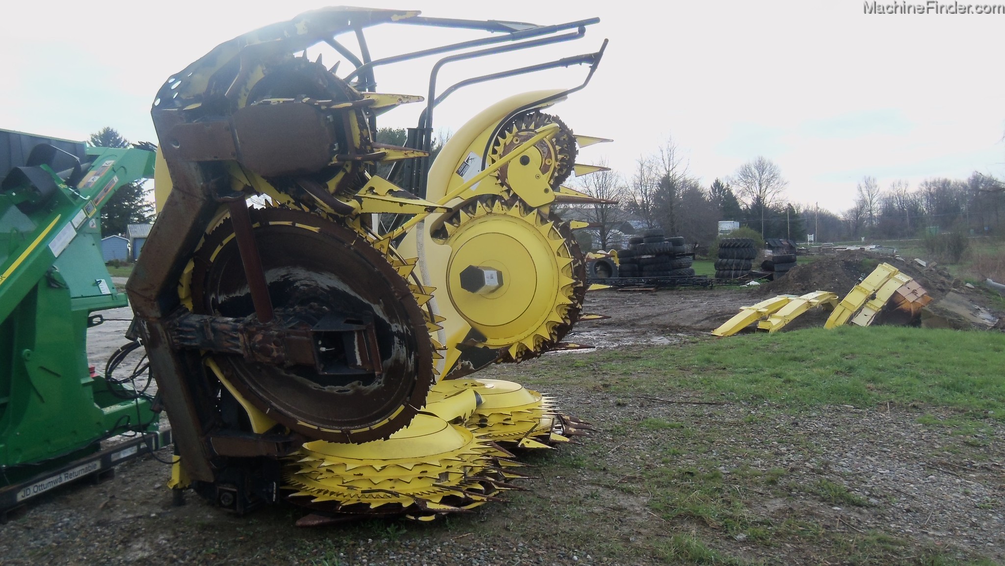 2010 John Deere 770 Image 4