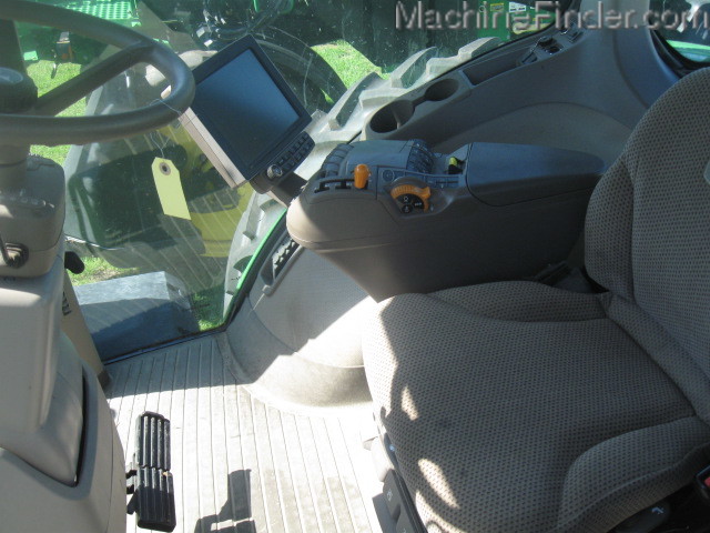 2016 John Deere 8295R Image 5