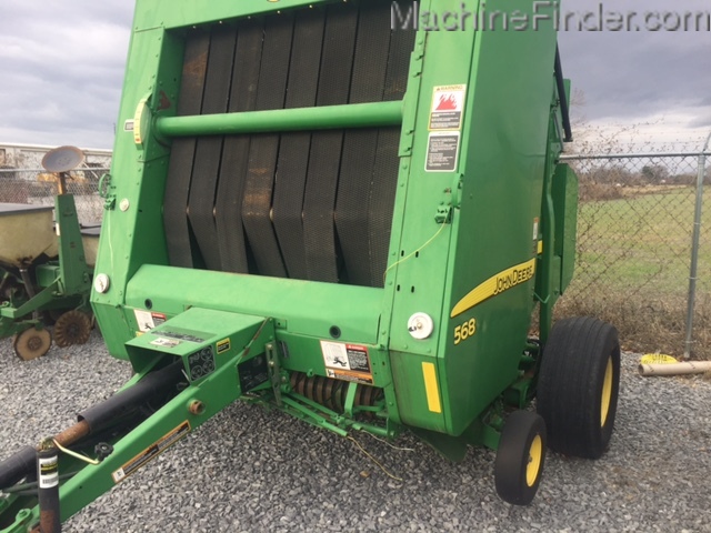 2009 John Deere 568 Image 1