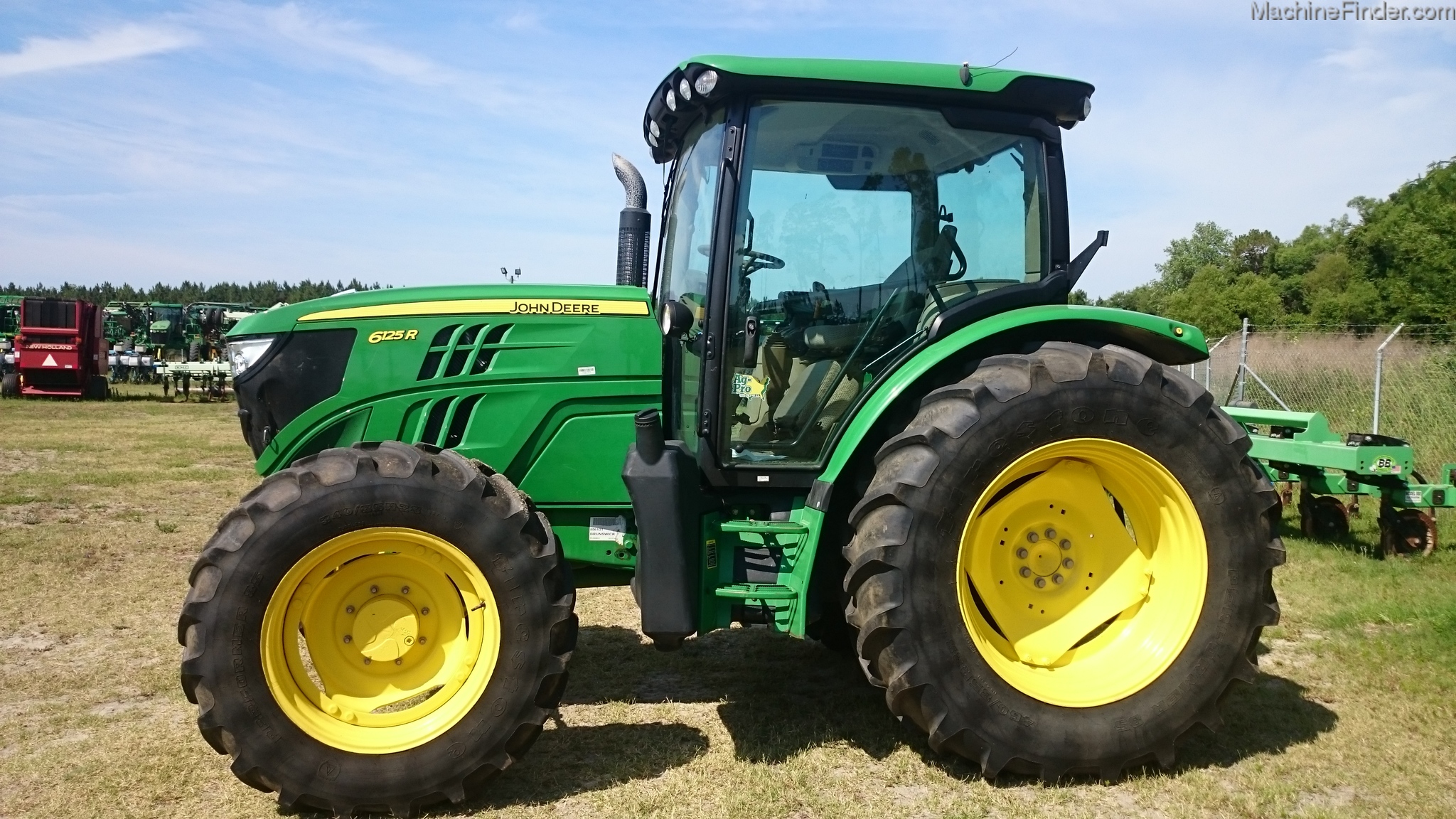 2014 John Deere 6125R Image 1