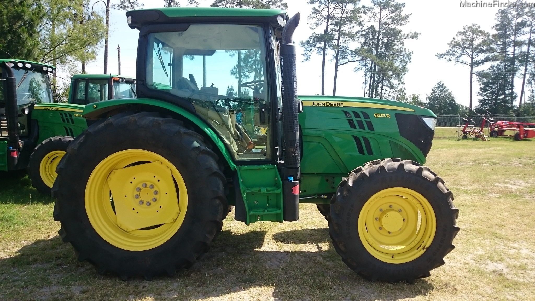 2014 John Deere 6125R Image 4