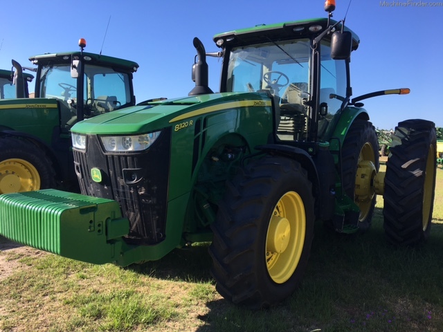 2015 John Deere 8320R Image 1