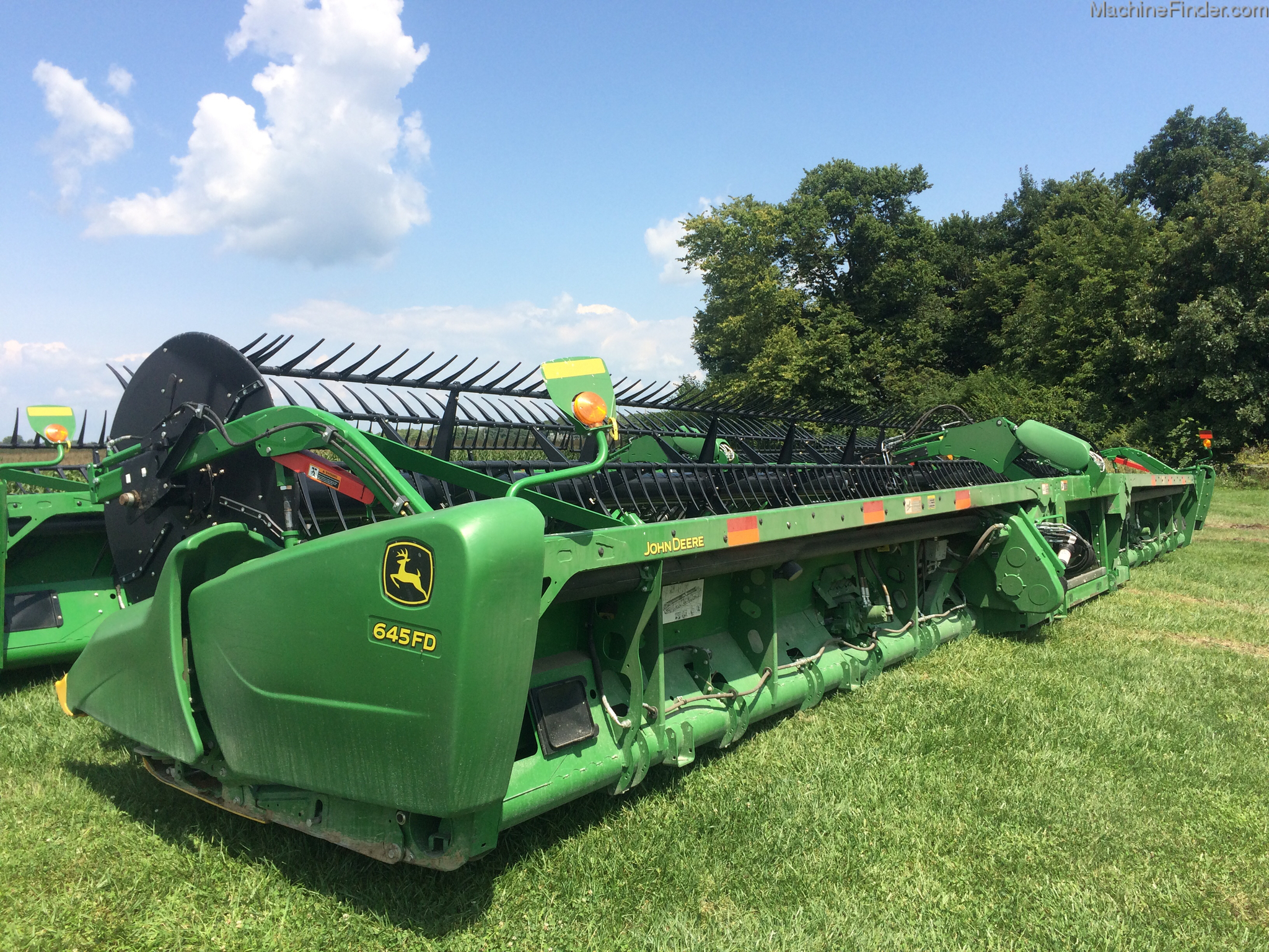 2016 John Deere 645FD Image 2