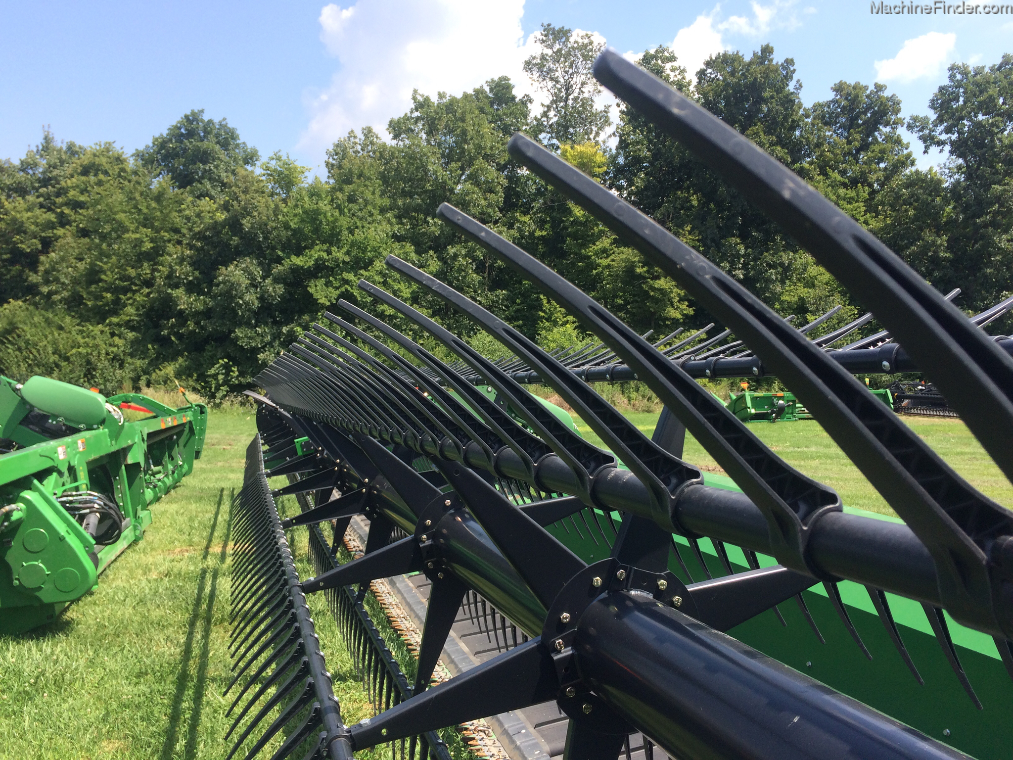 2016 John Deere 645FD Image 4