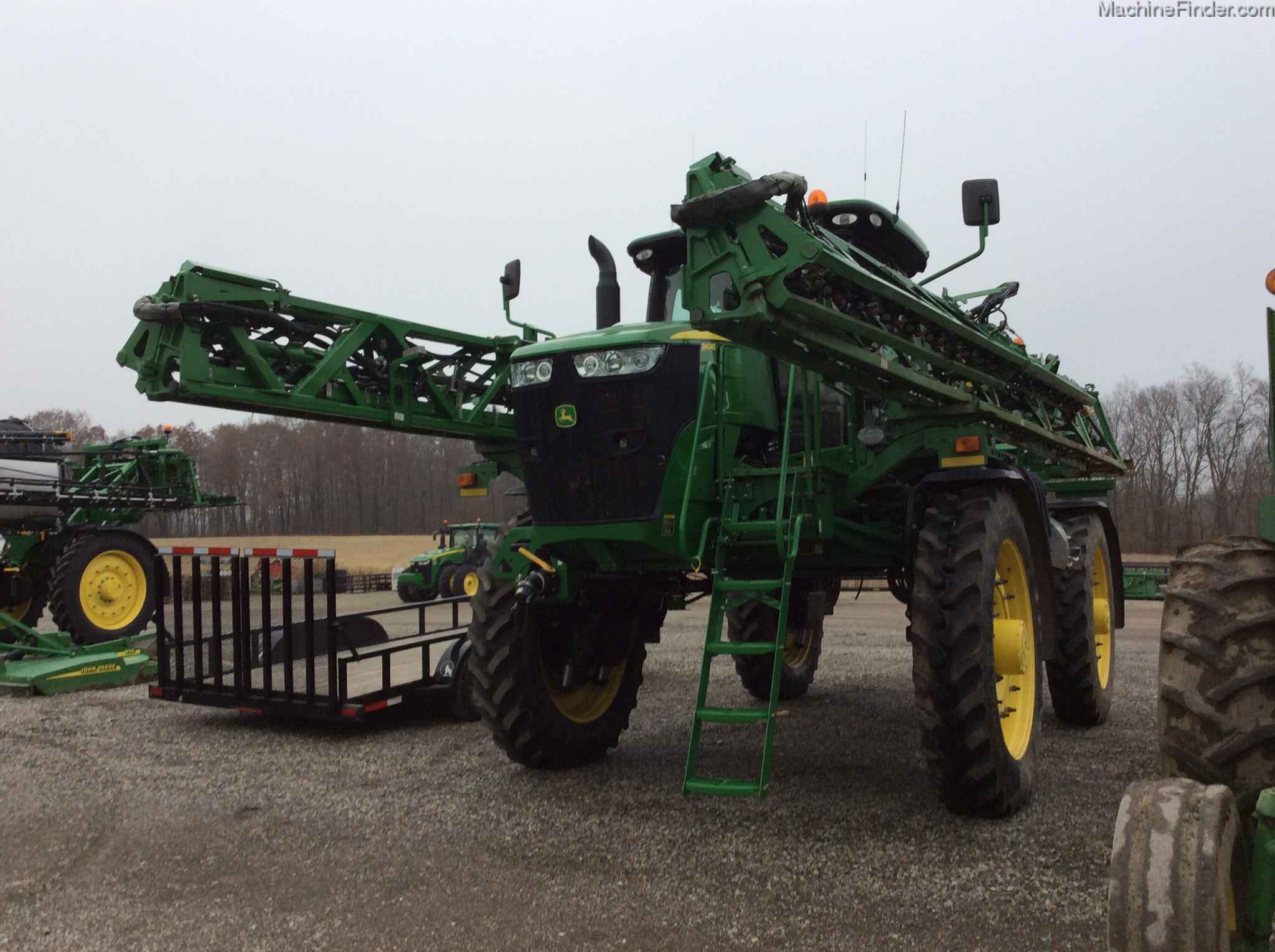 2015 John Deere R4045 Image 3