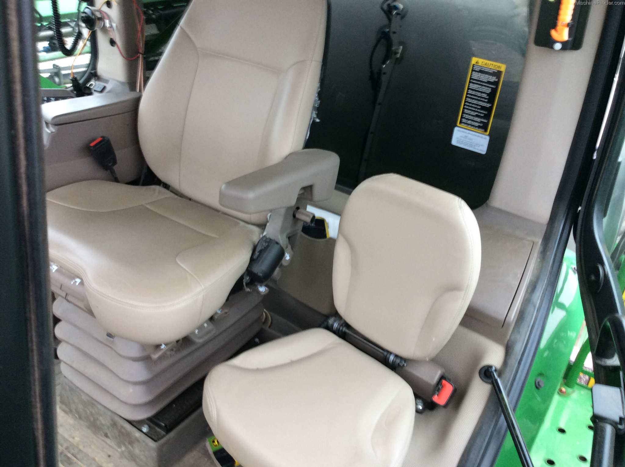 2015 John Deere R4045 Image 10