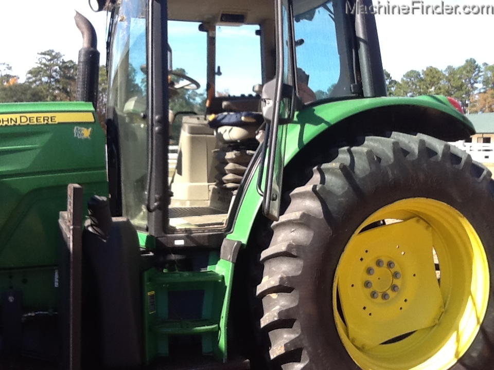 2013 John Deere 6125M Image 1