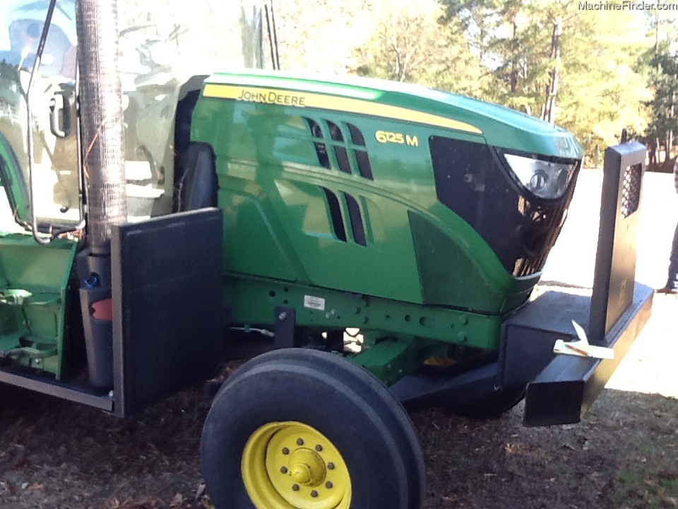 2013 John Deere 6125M Image 2