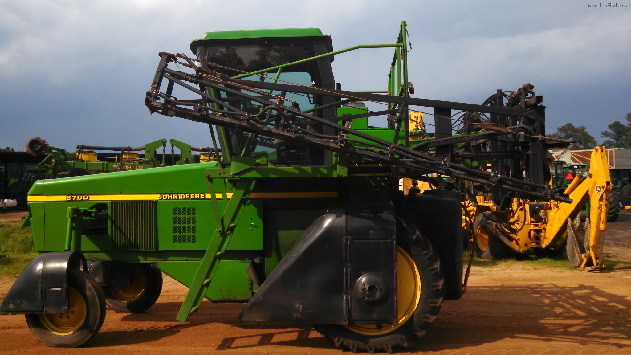 2005 John Deere 6700 Image 4