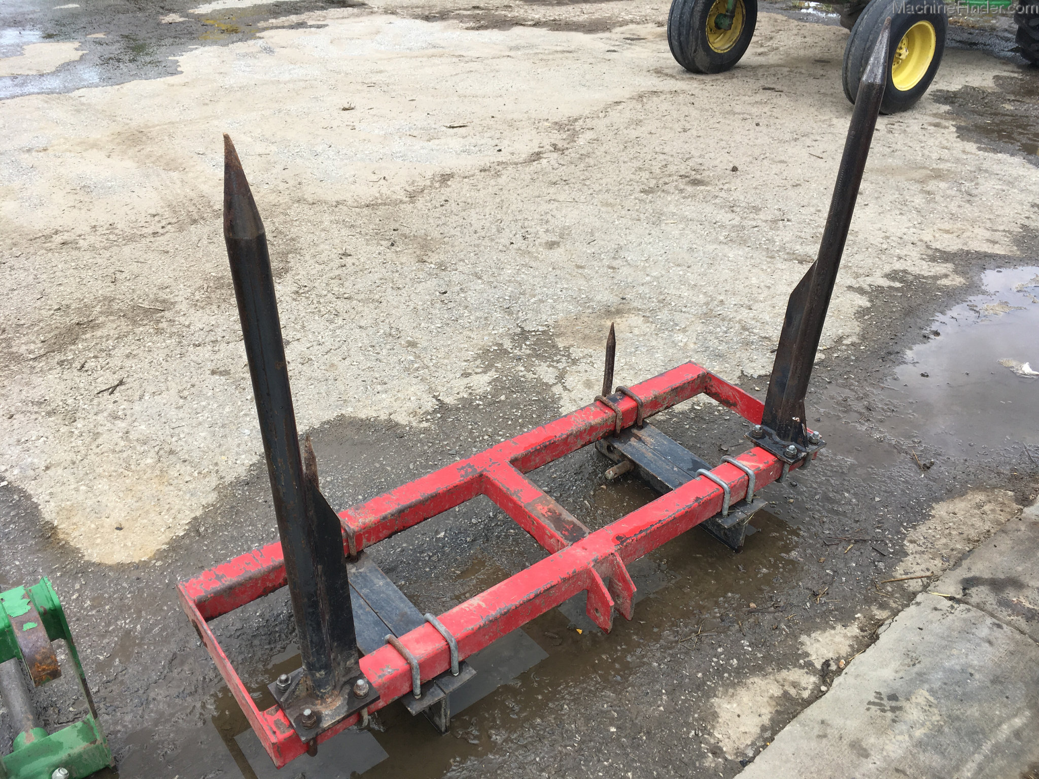 2016 John Deere Bale Spear Image 1