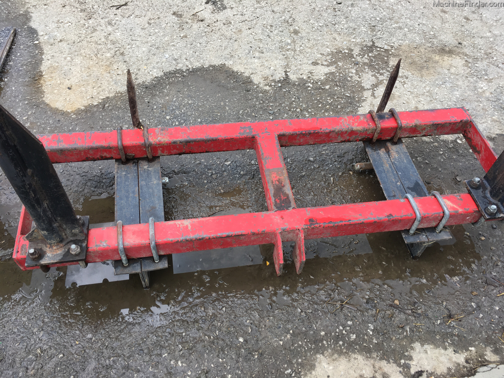 2016 John Deere Bale Spear Image 2