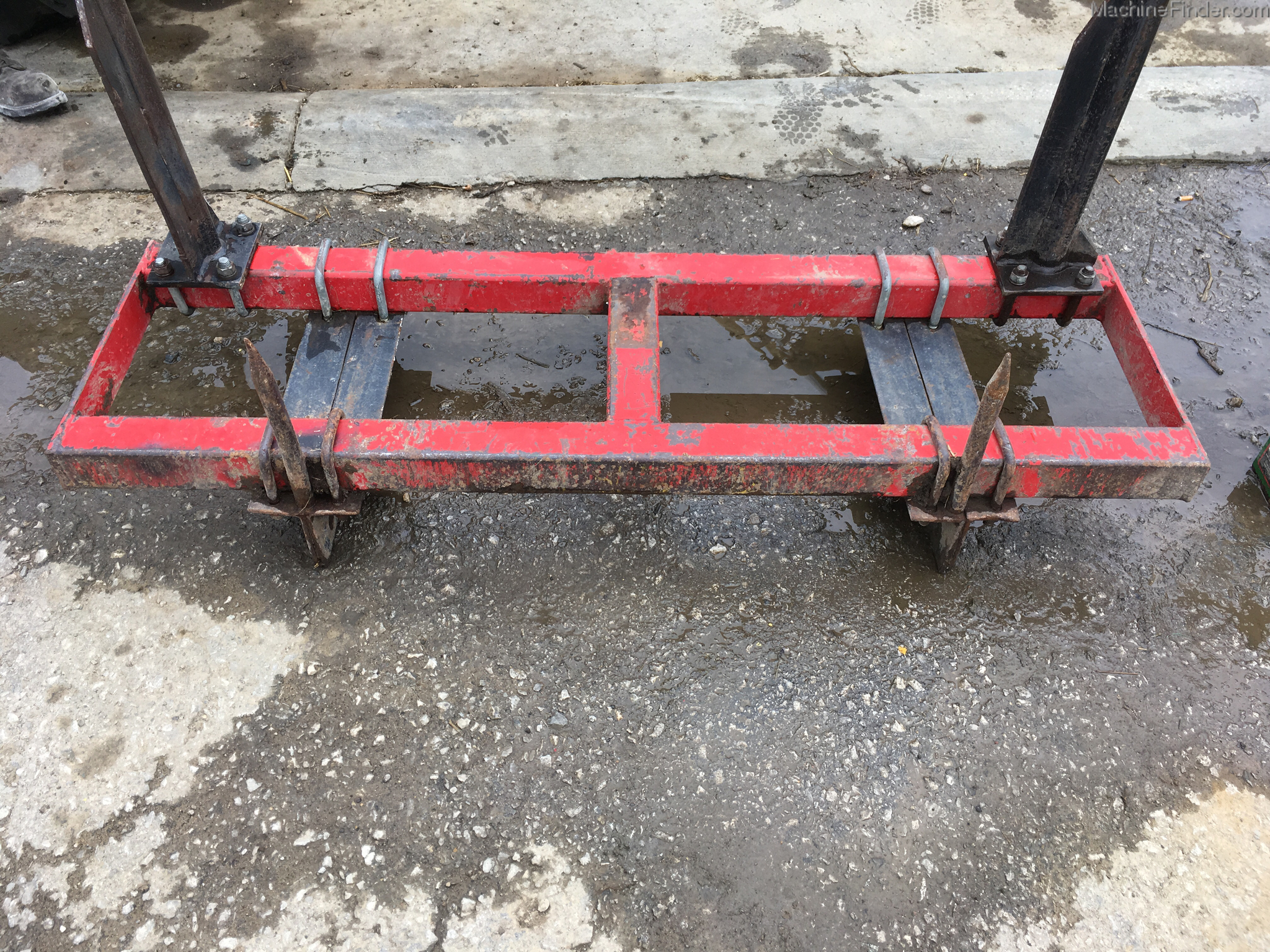 2016 John Deere Bale Spear Image 3