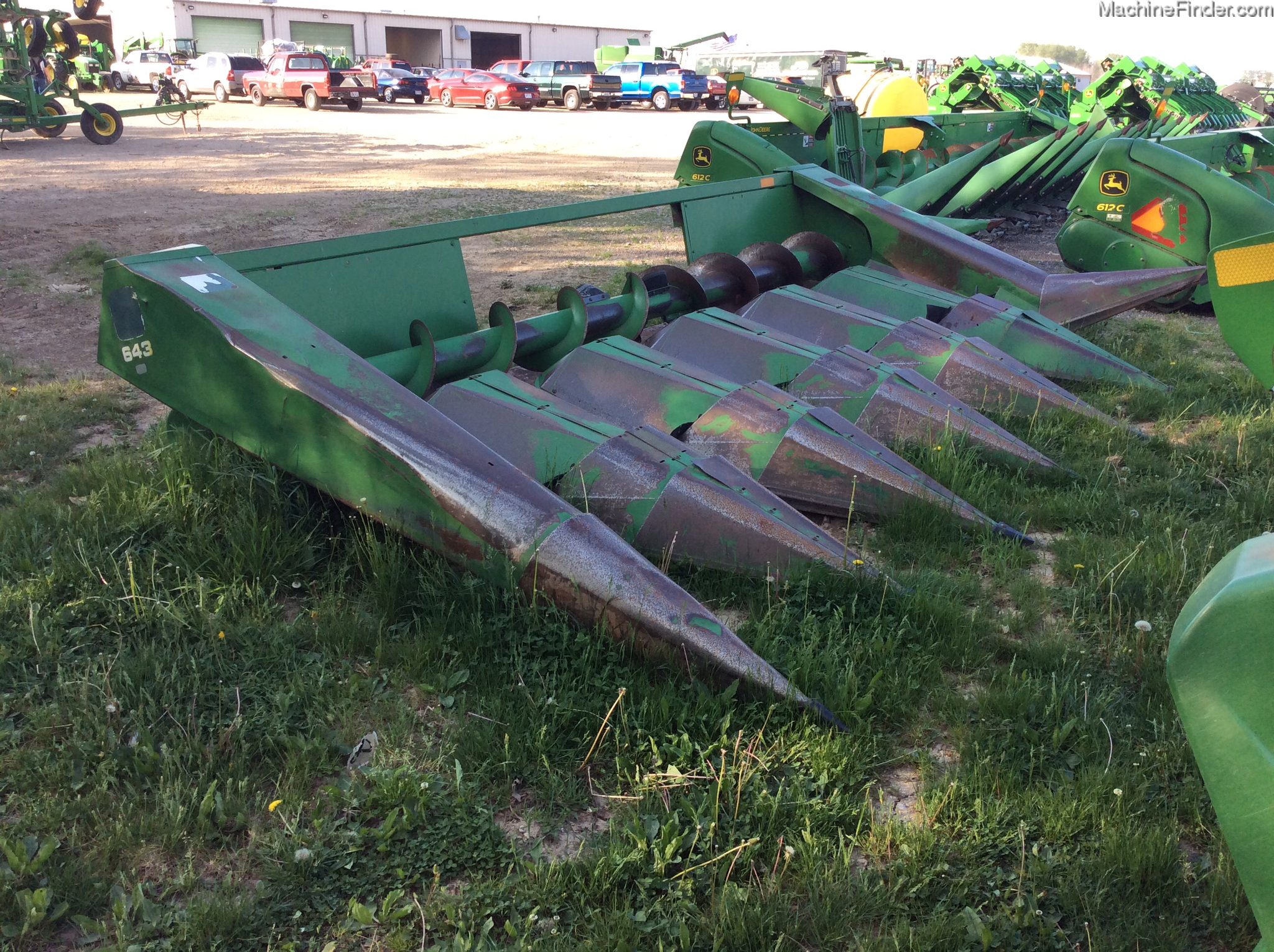 John Deere 643 Image 10