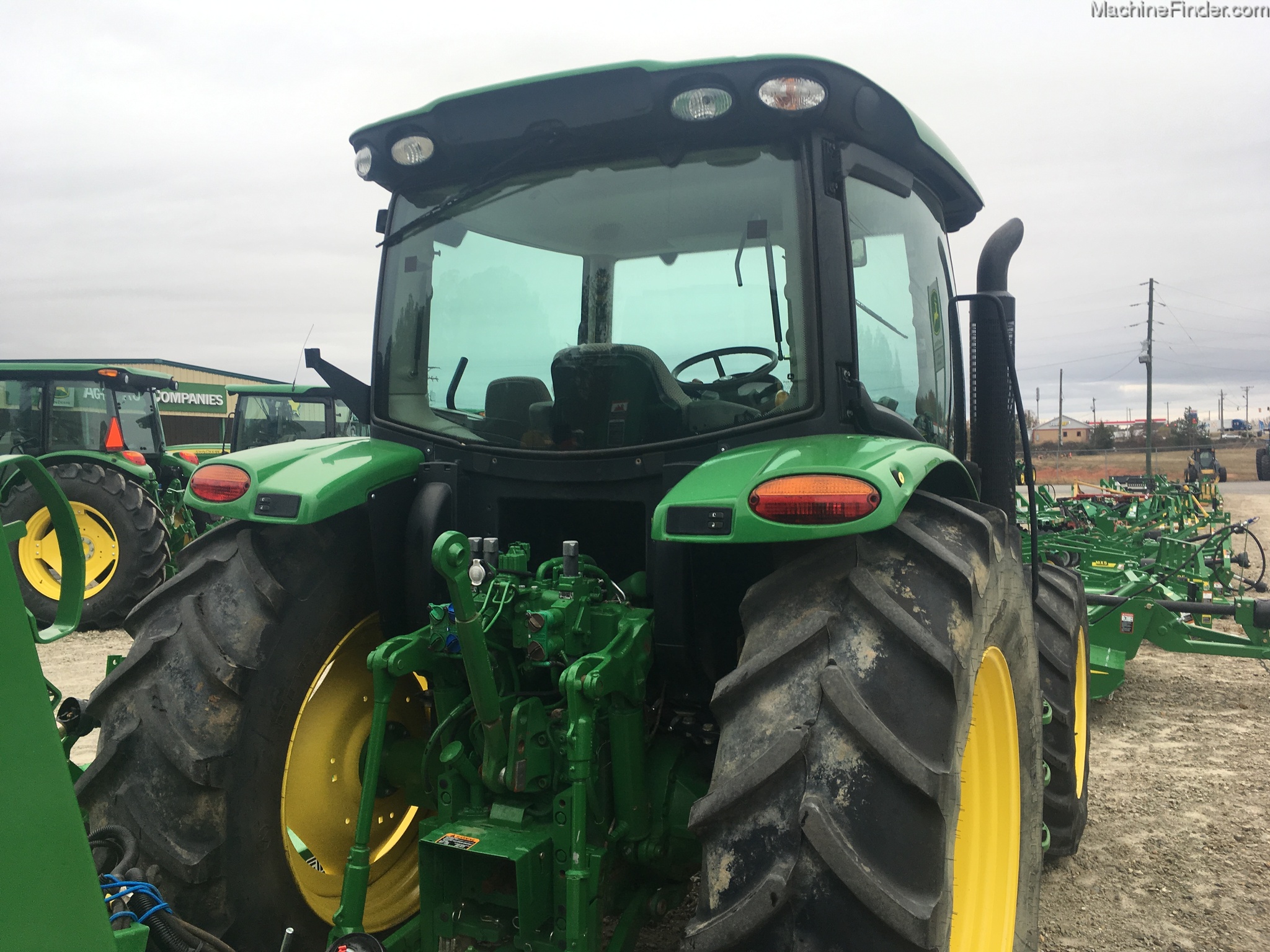 2015 John Deere 6125R Image 5