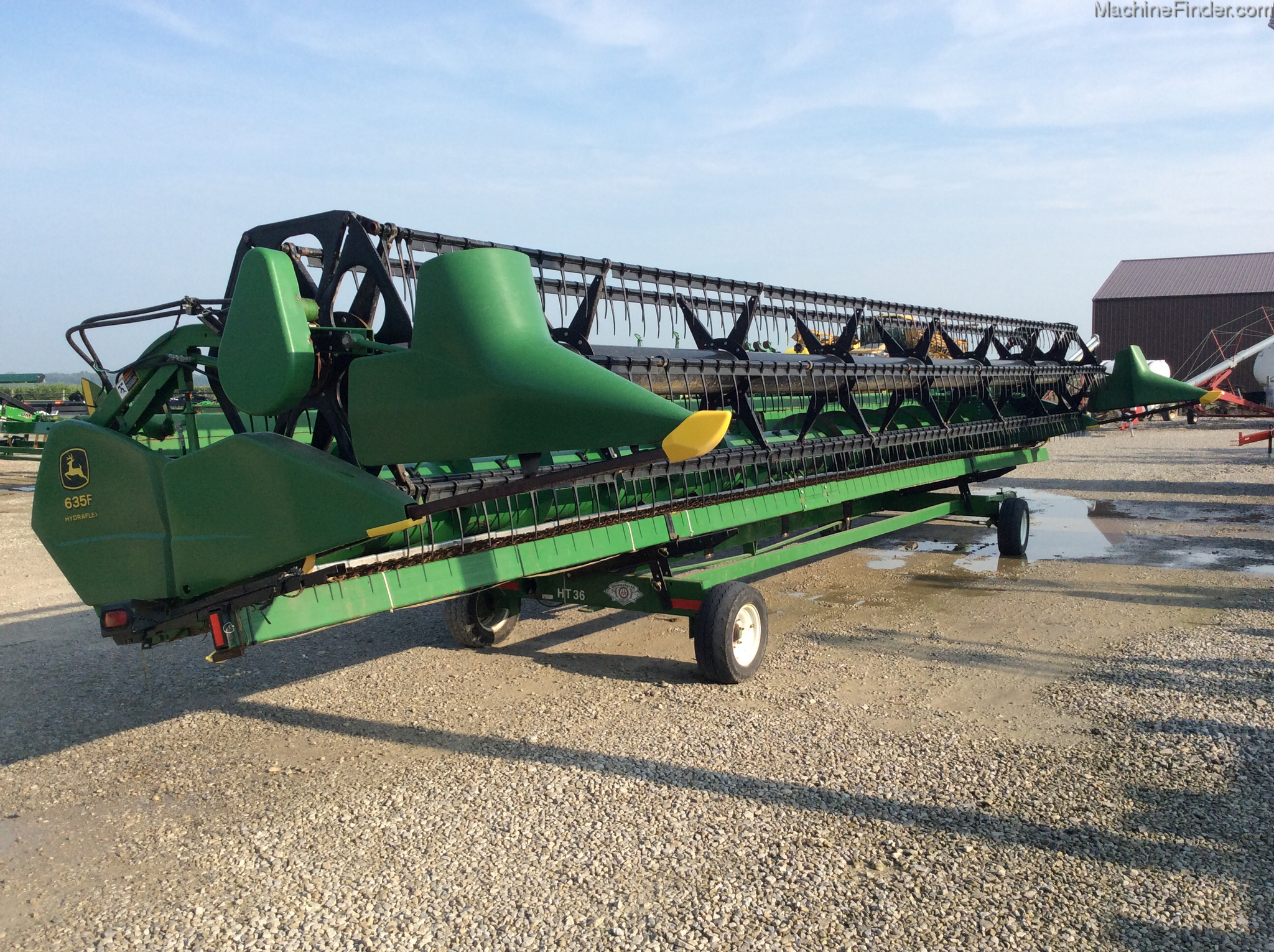 2004 John Deere 635F Image 7