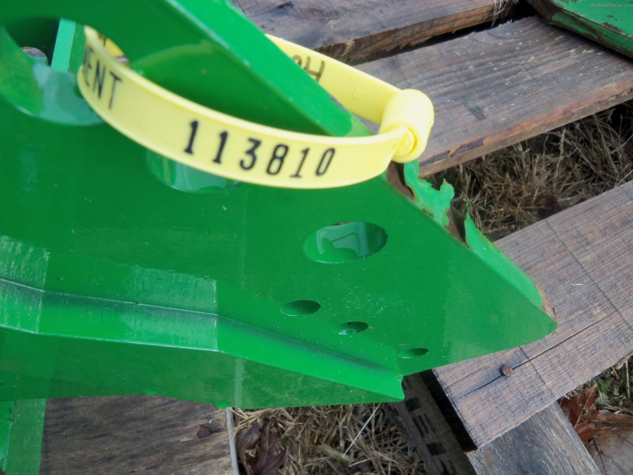 2012 John Deere HOOD GAURD Image 5