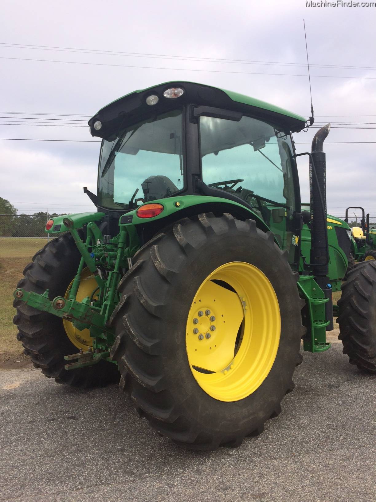 2013 John Deere 6125R Image 4