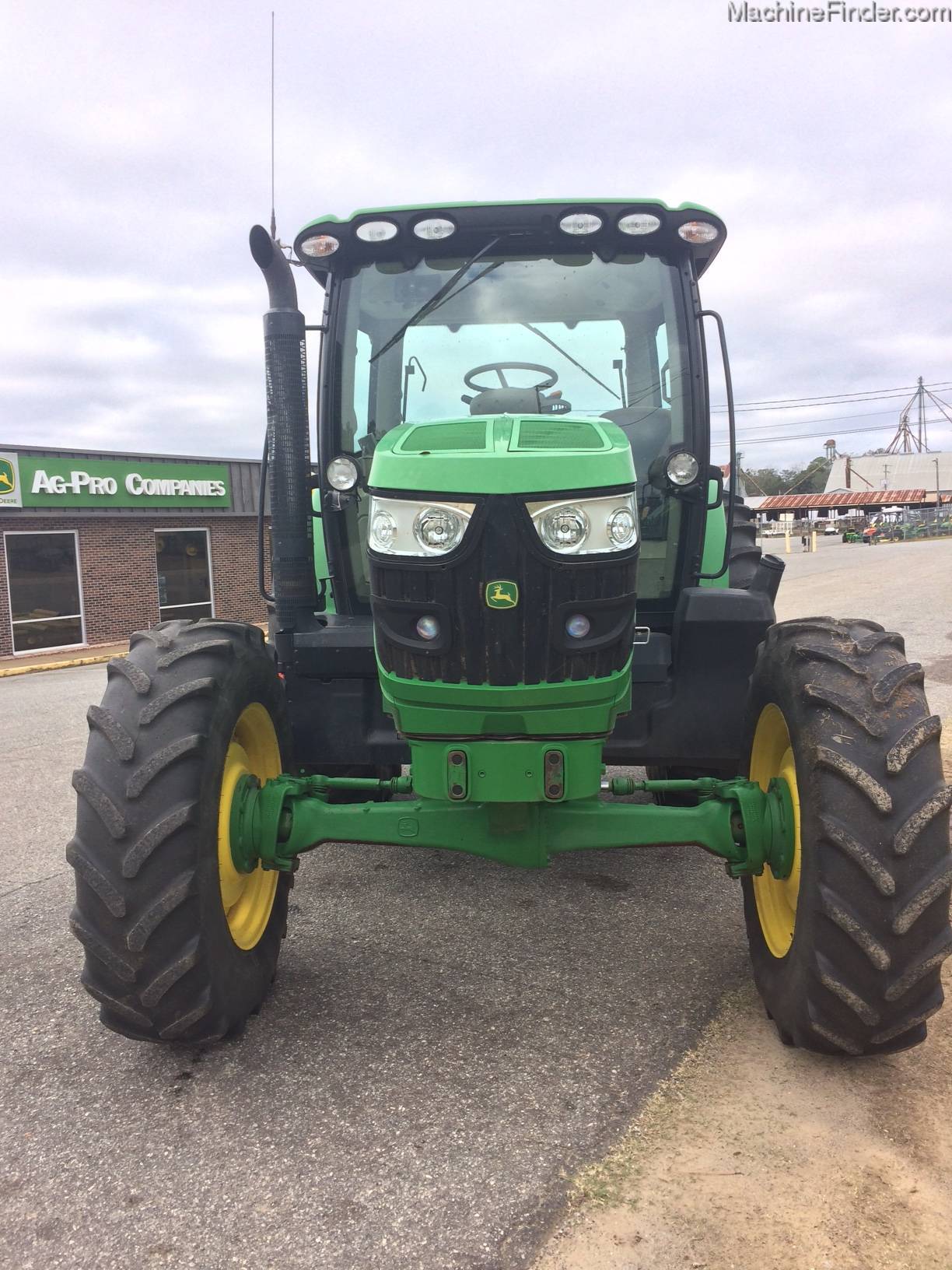 2013 John Deere 6125R Image 5