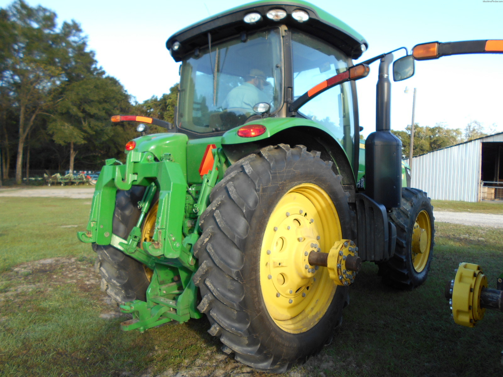 2014 John Deere 8285R Image 3