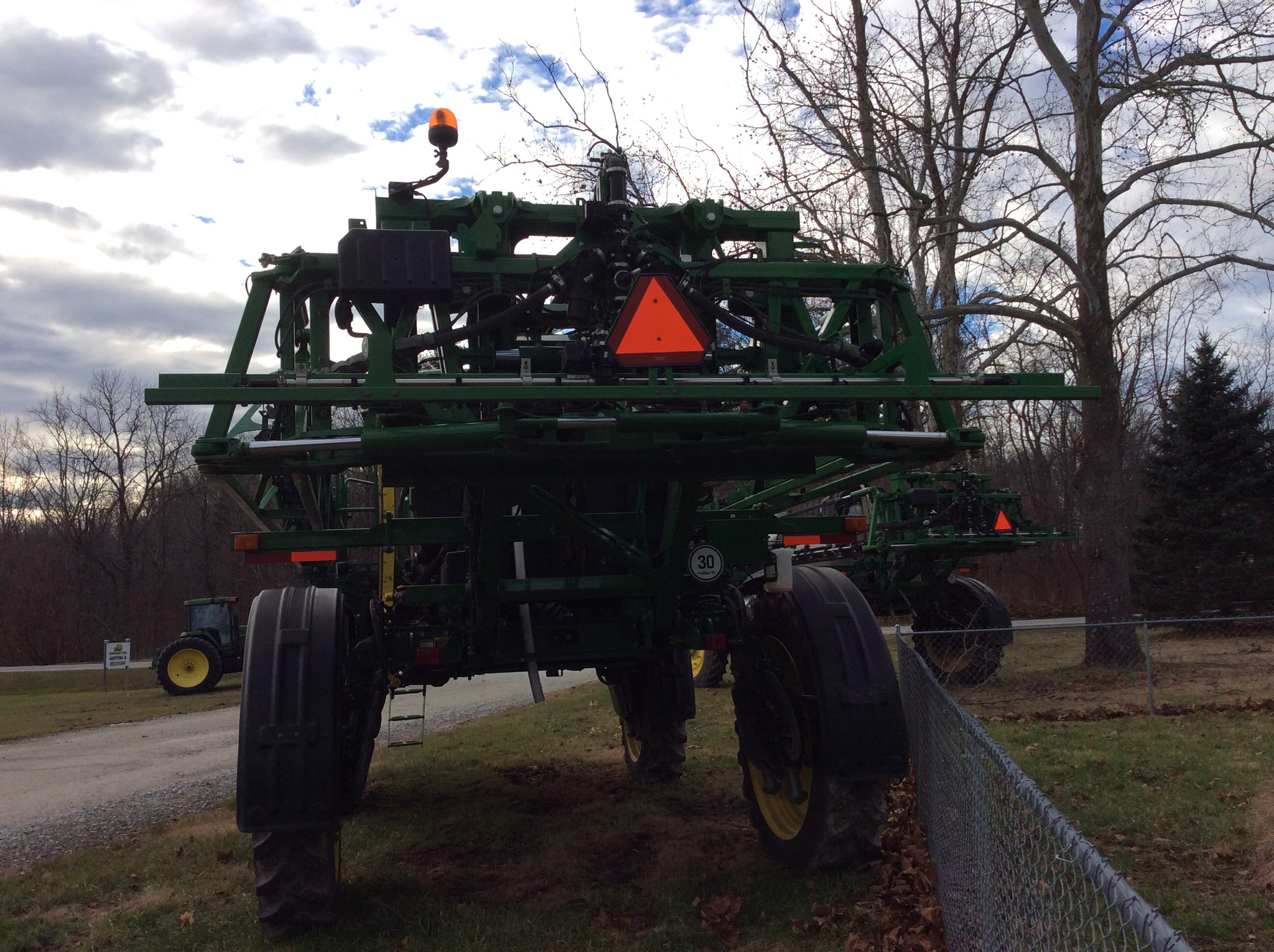 2016 John Deere R4030 Image 4