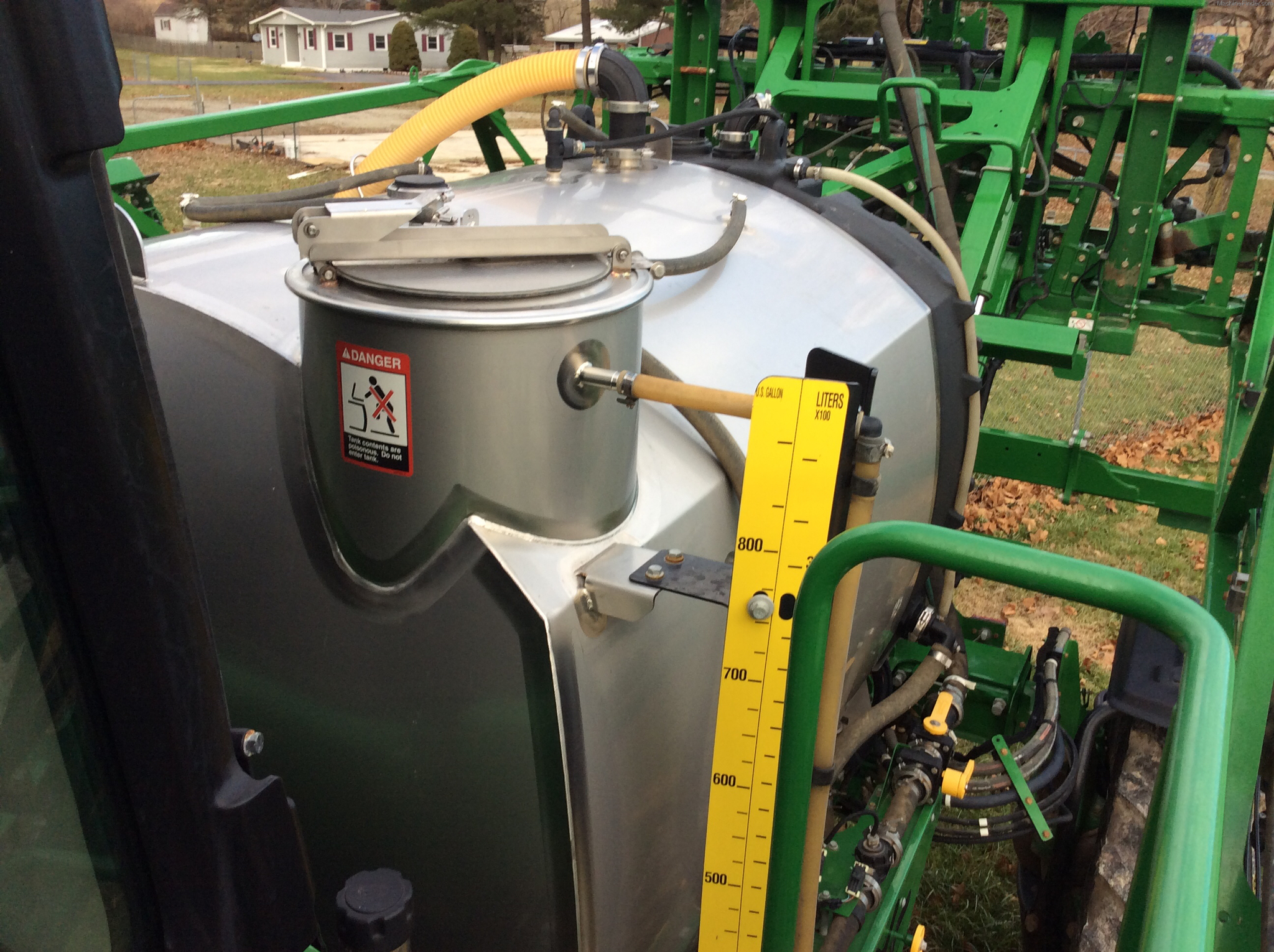 2016 John Deere R4030 Image 9