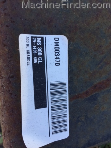 2000 Deere Attachments 500 Gallon Cradle Image 3