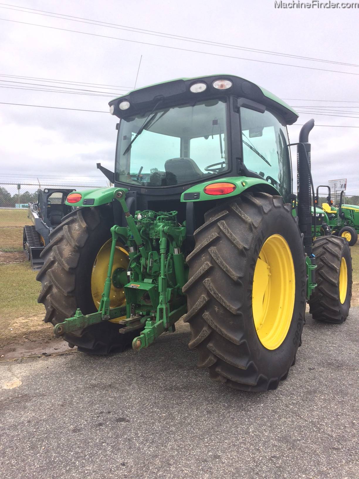 2014 John Deere 6125R Image 3