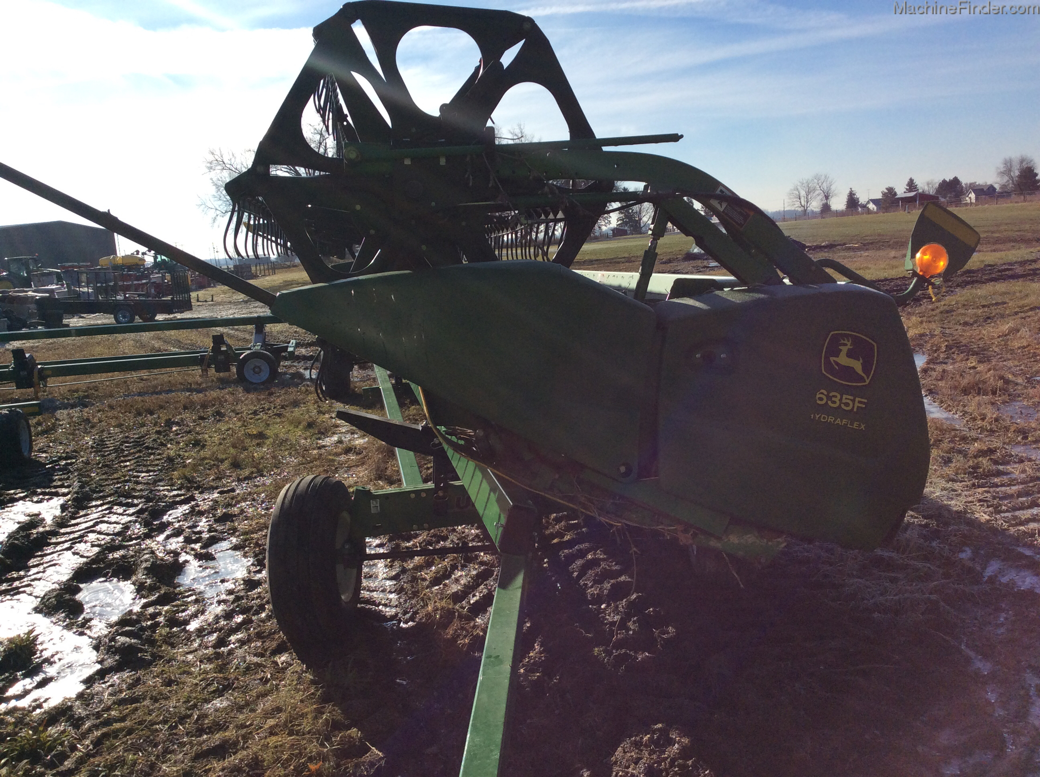 2006 John Deere 635F Image 3