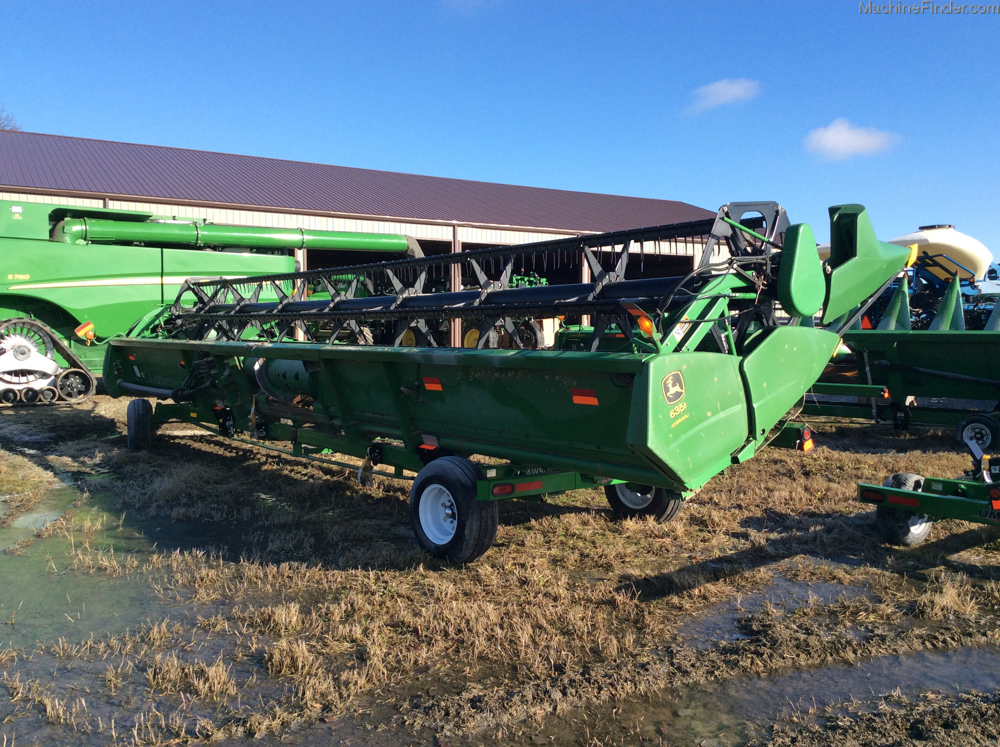 2006 John Deere 635F Image 5