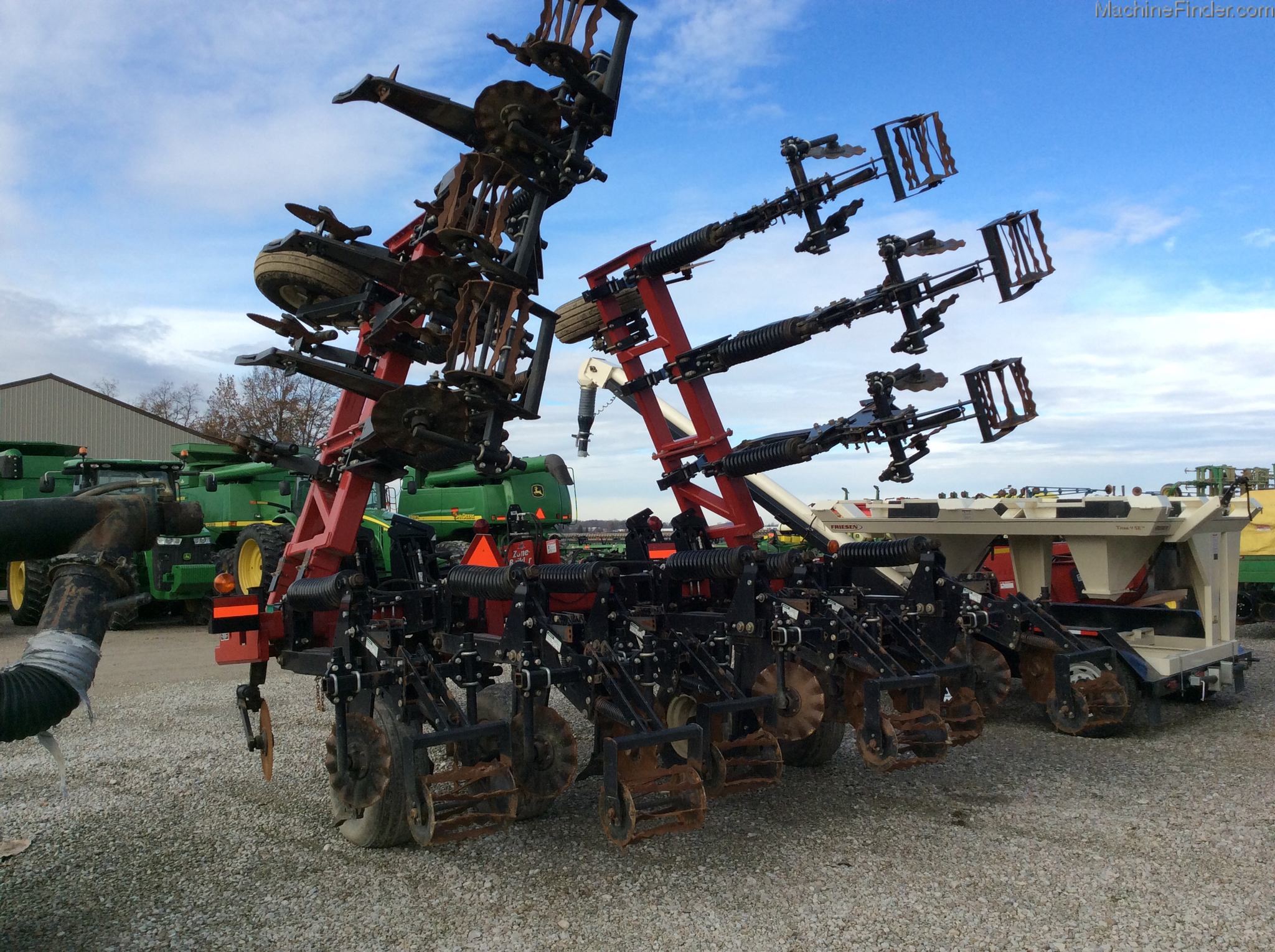 2013 Unverferth 1220 Image 3