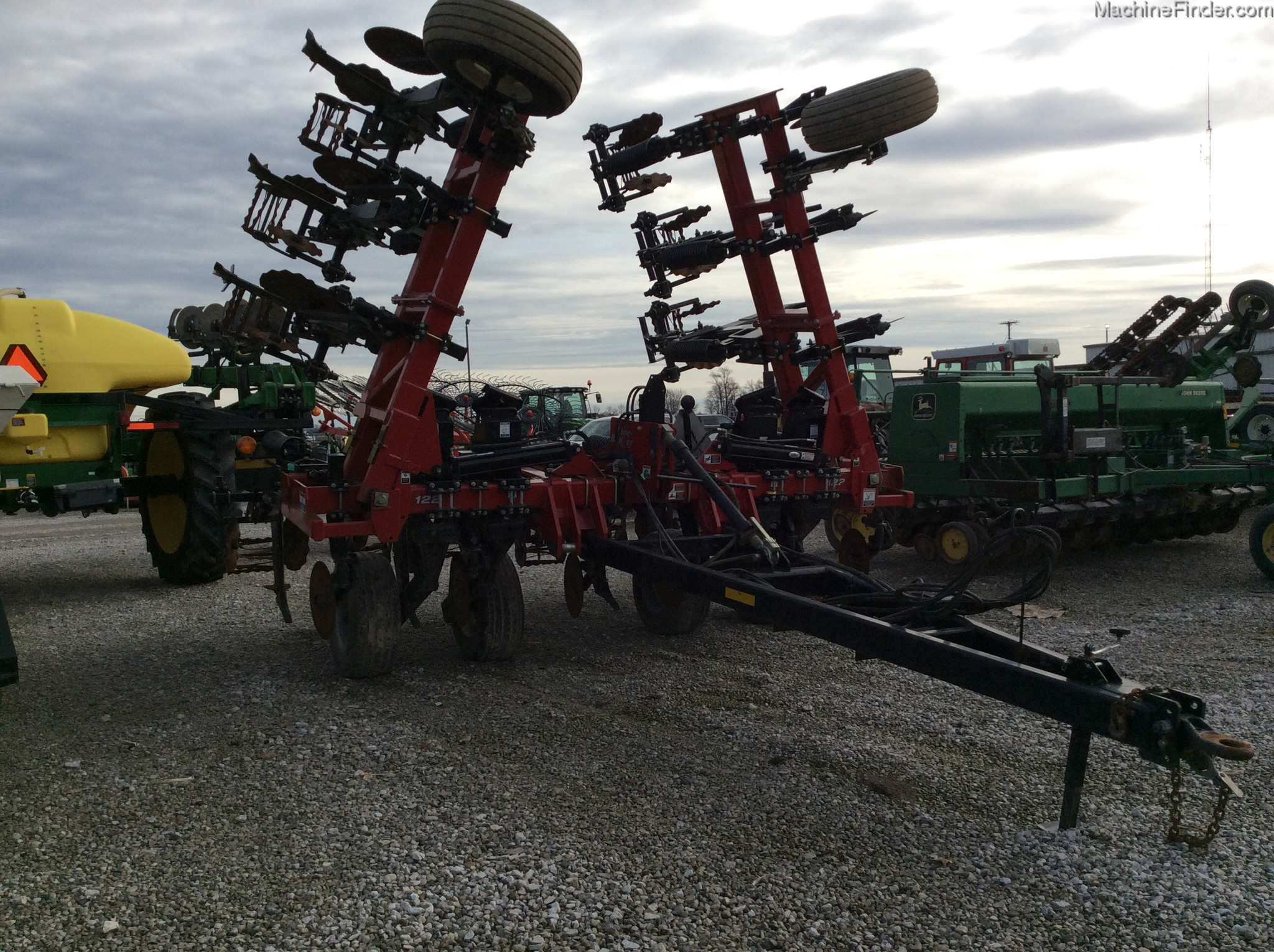 2013 Unverferth 1220 Image 6