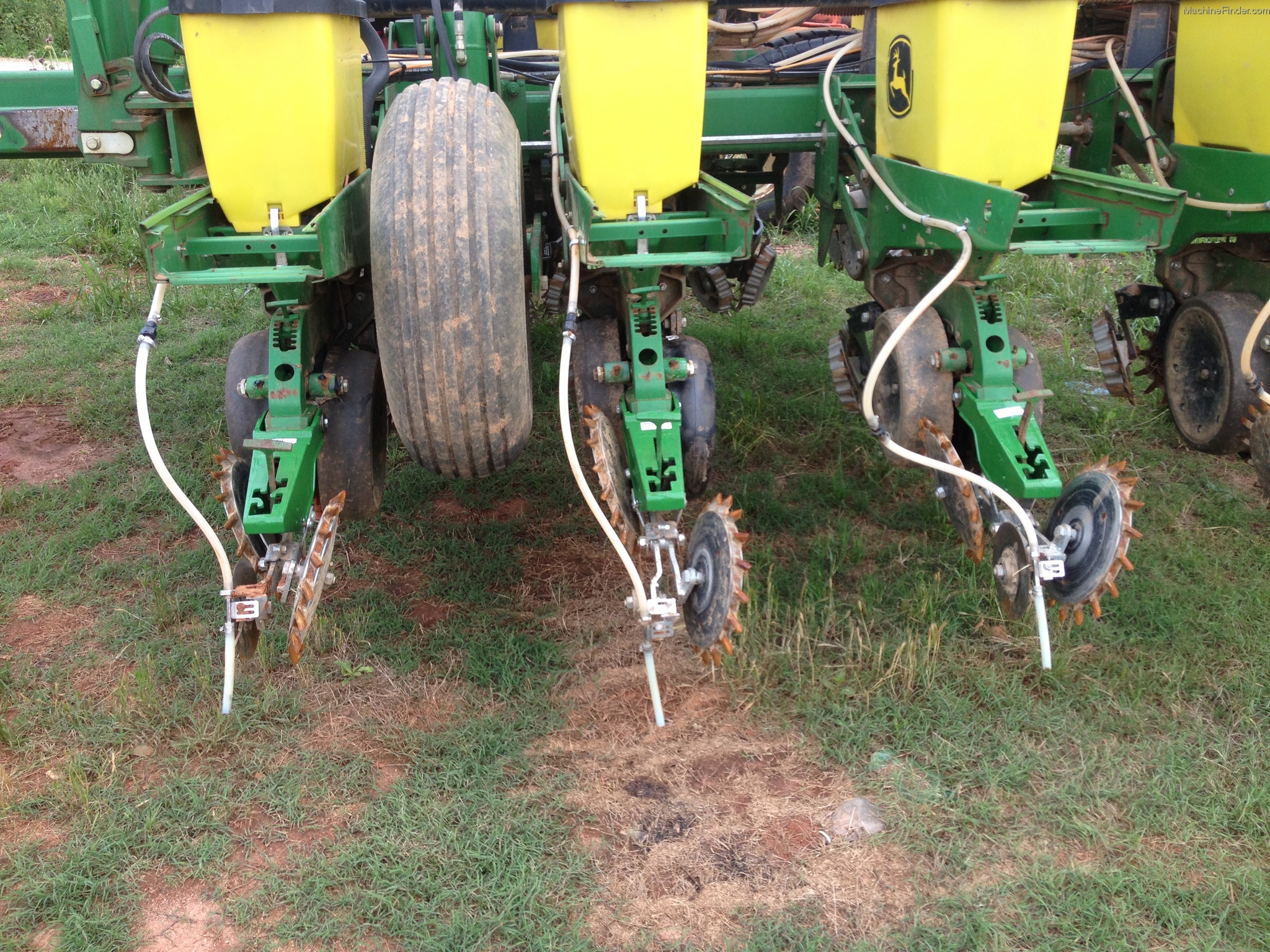 2006 John Deere 1770NT Image 2