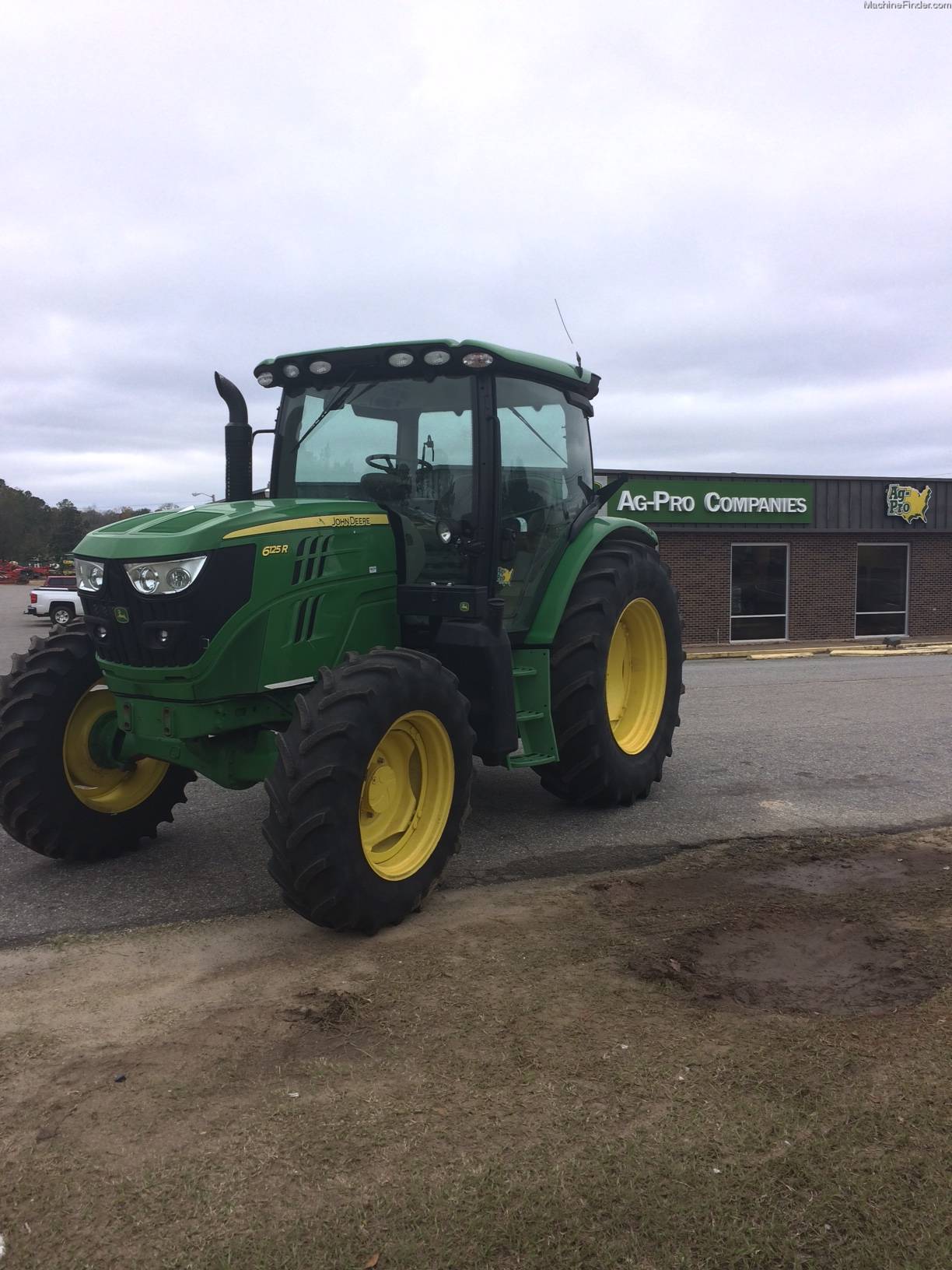 2014 John Deere 6125R Image 6